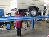 Anh�nger-Reparaturen & -Services