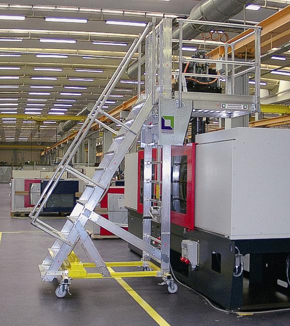 Plattformtreppe mit Arbeitskorb, Typ 2